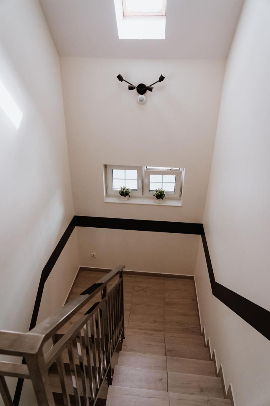 Noclegi Przy Stacji Nowy Dwor Mazowiecki Exterior photo